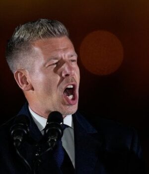 Петер-Мадяр-обіцяє-посилити-НАТО-та анонсує-розворот-до ЄС