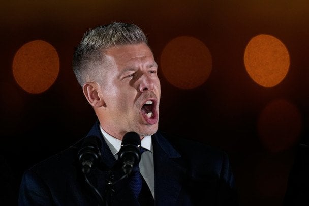 Петер Мадяр обіцяє посилити НАТО та анонсує розворот до ЄС Петер-Мадяр-обіцяє-посилити-НАТО-та анонсує-розворот-до ЄС