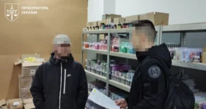 В Україні ліквідовано схему обігу нелегальних вейпів на 30 мільйонів гривень В-Україні-ліквідована-схема-обігу-нелегальних-вейпів-на-десятки-мільйонів-гривень