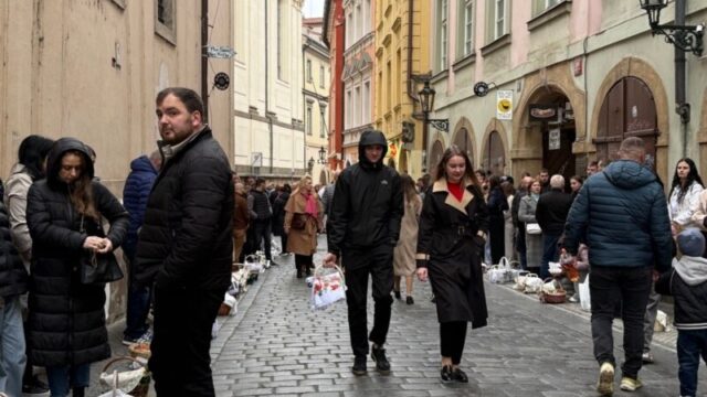 Великдень у Празі: українці зберігають традиції за кордоном «Щоб-хоч-трішки-відчути-дух-України»-–-як-українці-в-Празі-святкують-Великдень-і-які.