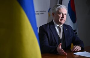 МЗС України призначає нового посла для повернення українців з полону Більше тиску на РФ: МЗС України призначило спецпосла з питань полонених та зниклих