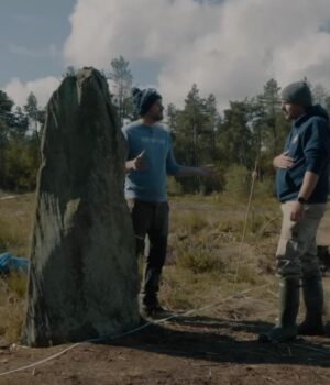 Одинокий-камінь-у-Британії-допоміг-студенту-знайти-ритуальне-місце-епохи-бронзи