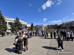 У Нововолинську відзначили Великдень на благодійному фестивалі Концертна-програма,-майстеркласи,-ярмарок-майстрів,-конкурси-та-благодійна-лотерея:-у-Нововолинську-відзначили-Великдень