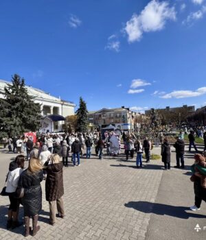 Концертна-програма,-майстеркласи,-ярмарок-майстрів,-конкурси-та-благодійна-лотерея:-у-Нововолинську-відзначили-Великдень Концертна-програма,-майстеркласи,-ярмарок-майстрів,-конкурси-та-благодійна-лотерея:-у-Нововолинську-відзначили-Великдень