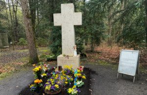 Україна планує перепоховання видатних діячів за кордоном Перепоховати-Степана-Бандеру-в-Україні:-що-заважає-створити-Пантеон-видатних-українців?