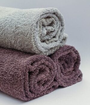 Чи варто-купувати-дорогі-рушники:-що насправді-впливає-на якість,-м’якість-і довговічність Чи варто-купувати-дорогі-рушники:-що насправді-впливає-на якість,-м’якість-і довговічність