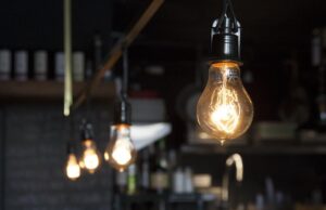 Графіки відключень 15 квітня: чи будуть вимикати світло в середу Графіки-відключень-15-квітня:-чи-будуть-вимикати-світло-в-середу