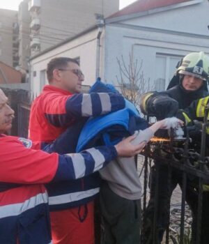 На-Волині-10-річний-хлопчик-нахромився-на-огорожу.-ФОТО