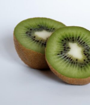 Що-буде,-якщо-щодня-їсти-ківі,-і-чи-можна-вживати-його-шкірку:-пояснення-дієтологині