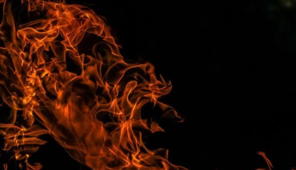 Війська РФ атакують Запоріжжя ударними дронами: у житловому районі спалахнула пожежа Війська-РФ-атакують-Запоріжжя-ударними-дронами:-у-житловому-районі-спалахнула-пожежа