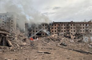 Авіаудар Росії по Слов’янську: значні руйнування та один постраждалий Зруйнована історична памʼятка: Росія скинула ФАБ на центр Словʼянська (фото)