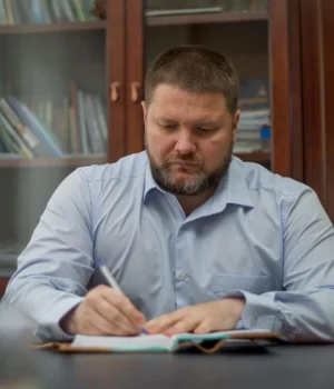 Профспілки-наполягають-на-врахуванні-позиції-працівників-у-новому-Трудовому-кодексі-–-голова-ФПУ-Бизов