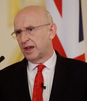 gili__john_healey_gettyimages_2189742940_972671f1f58af2cd27134b248d4cb4b7_1300x820.jpg “Втрачає більше, ніж набирає”: Гілі заявив про дефіцит солдатів в армії РФ