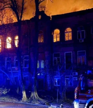 росіяни-вночі-вдарили-по-Дніпру-балістикою-є-поранені-та-руйнування