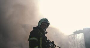 Ракетна атака по Києву: двоє загиблих, серед поранених група медиків Ракетна-атака-по-Києву:-двоє-загиблих,-серед-поранених-група-медиків