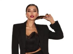 “Міс Україна Всесвіт” Неплях приголомшила сумою своїх щомісячних витрат та здивувала деталями побуту “Міс-Україна-Всесвіт”-Неплях-приголомшила-сумою-своїх-щомісячних-витрат-та-здивувала-деталями-побуту