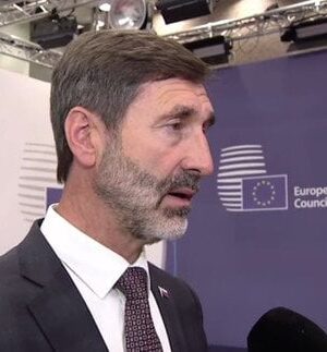 Чи-буде-Словаччина-блокувати-кредит-ЄС-для-України-замість-Угорщини:-відповідь-міністра Чи-буде-Словаччина-блокувати-кредит-ЄС-для-України-замість-Угорщини:-відповідь-міністра