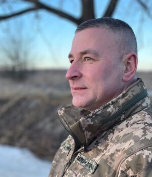 mayor_viktor_nikolyuk_facebook_com___kommander_nord_9c96f8a19d95d849fb79a83d3b9375cc_1300x820.jpg В ОК “Схід” новий командувач: хто тепер керує військами