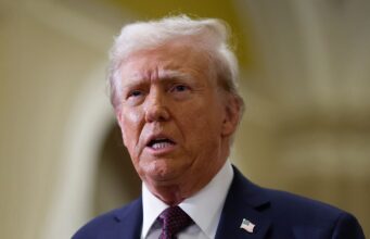 Трамп засудив масовану атаку Росії на Україну 16 квітня Трамп вперше прокоментував масовану нічну атаку на Україну