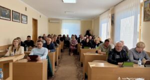 Сесія Нововолинської міської ради: вшанування героїв та нові програми розвитку Понад-сто-питань-опрацювали-депутати-на-сесії-міської-ради