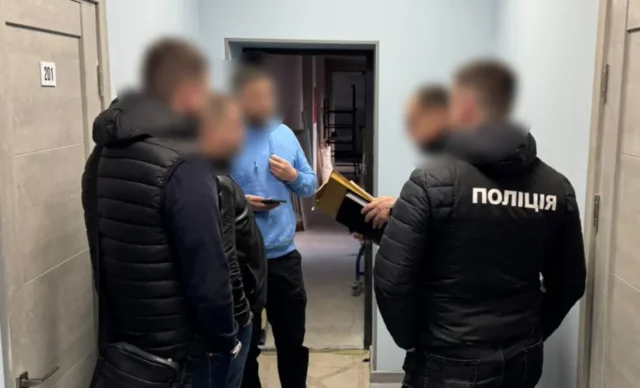 Схеми з дровами для ЗСУ завдали понад 100 млн грн збитків Схеми з дровами для ЗСУ завдали понад 100 млн грн збитків