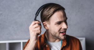 Названо 8 брендів навушників, які краще обходити стороною у 2026 році Названо-8-брендів-навушників,-які-краще-обходити-стороною-у-2026-році