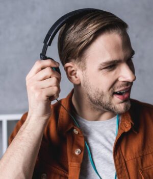 Названо-8-брендів-навушників,-які-краще-обходити-стороною-у-2026-році