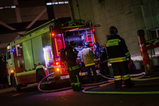 Серія вибухів у Севастополі: атака безпілотників на порт та інфраструктуру У Севастополі після атаки дронів горить порт: вибухи в районі ТЕЦ та аеродромів