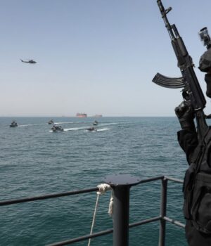 Ормузьку протоку знову закривають: Іран зробив різку заяву