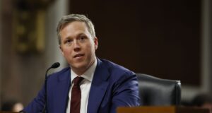 США переймають досвід України у веденні війни, заявив міністр армії Ден Дрісколл Україна кардинально змінила підхід до ведення воєн, США переймають цей досвід, – Дрісколл