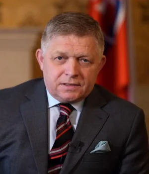 Литва-та-Латвія-закрили-небо-для-літака-Фіцо-під-час-перельоту-до-москви-на-парад