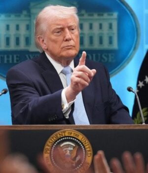 США-перехопили-іранське-судно-в Оманській-затоці:-деталі-від-Трампа