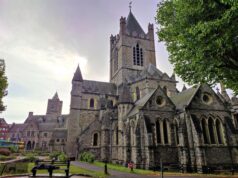 Новий поїзд з’єднає столицю Ірландії із таємними замками та незайманими пляжами Новий-поїзд-з’єднає-столицю-Ірландії-із-таємними-замками-та-незайманими-пляжами