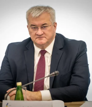 Україна-відреагувала-на-заборону-Фіцо-прольоту-до-москви-–-у-МЗС-закликали-наслідувати-приклад