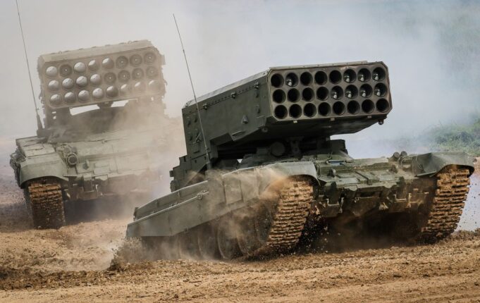 Українські військові знищили російську вогнеметну систему ТОС “Солнцепьок” ЗСУ на півдні знищили дорогу та грізну вогнеметну систему РФ