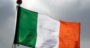 Ірландія готує “щедрий” пакет виплат для українців, щоб заохотити їх повернутися додому Ірландія-готує-“щедрий”-пакет-виплат-для-українців,-щоб-заохотити-їх-повернутися-додому