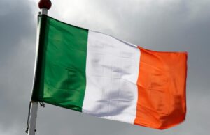 Ірландія готує “щедрий” пакет виплат для українців, щоб заохотити їх повернутися додому Ірландія-готує-“щедрий”-пакет-виплат-для-українців,-щоб-заохотити-їх-повернутися-додому