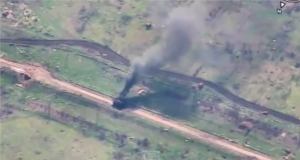 Російські війська зазнали втрат під Часовим Яром на Донеччині Росія-кинула-бронетехніку-та-«байки»-на-Часів-Яр:-деталі-від-бійців-ЗСУ