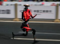 У Пекіні робот-гуманоїд пробіг півмарафон за 50 хвилин та побив людський рекорд У-Пекіні-робот-гуманоїд-пробіг-півмарафон-за-50-хвилин-та-побив-людський-рекорд