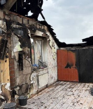 Радник Міноборони “Флеш” показав будинок після атаки дронів (фото)