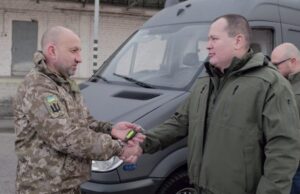 Палатний: “Українська команда” передала “швидку допомогу” батальйону Героя України Федора Кіселара Палатний:-“Українська-команда”-передала-“швидку-допомогу”-батальйону-Героя-України-Федора-Кіселара