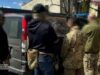 В Одесі затримано військових за викрадення людей та вимагання грошей Військові-ТЦК-Одеси-викрадали-людей,-вимагали-гроші-та-погрожували-“штурмом-посадок”.-Сирський-відсторонив-начальника