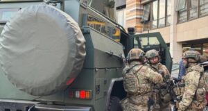 Трагедія в Києві: стрілянина забрала життя семи людей, поліція під тиском критики «Вони-не-мають-боятися-пострілів».-Поліція-з-бойовим-досвідом-здатна-захистити-цивільних?