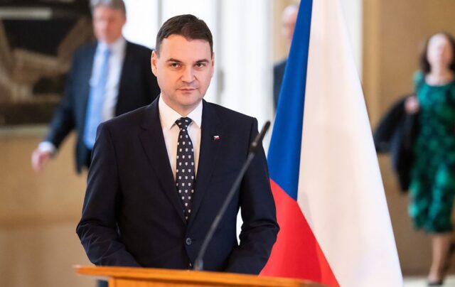 Угорщина та Словаччина змінили позицію щодо кредиту Україні та санкцій проти Росії Чехія розкрила позицію Угорщини і Словаччини після відновлення “Дружби”