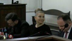 Тимошенко продовжує боротьбу в суді: нові свідчення та звинувачення Троянди-від-Копитіна-і-“слід-ФСБ”.-Нові-заяви-Тимошенко-у-суді
