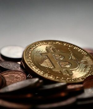 Криптовалюта-на-підйомі:-біткоїн-підскочив-до-максимуму-з-лютого