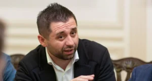 У Слузі народу проти відставки глави МВС через теракт у Києві У Слузі народу проти відставки глави МВС через теракт у Києві