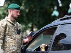 Адвокат назвав категорії жінок, яких можуть не випустити за кордон Адвокат-назвав-категорії-жінок,-яких-можуть-не-випустити-за-кордон