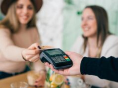 Гроші є, а страх залишився: 5 прихованих звичок людей, які виросли в бідності Гроші-є,-а-страх-залишився:-5-прихованих-звичок-людей,-які-виросли-в-бідності