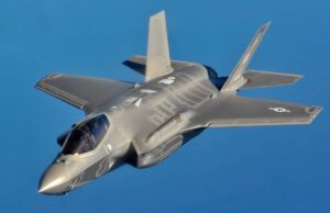 Золотий винищувач: у Business Insider пояснили, чому проєкт F-35 “з’їдає” $2 трильйони Золотий-винищувач:-у-business-insider-пояснили,-чому-проєкт-f-35-“з’їдає”-$2-трильйони